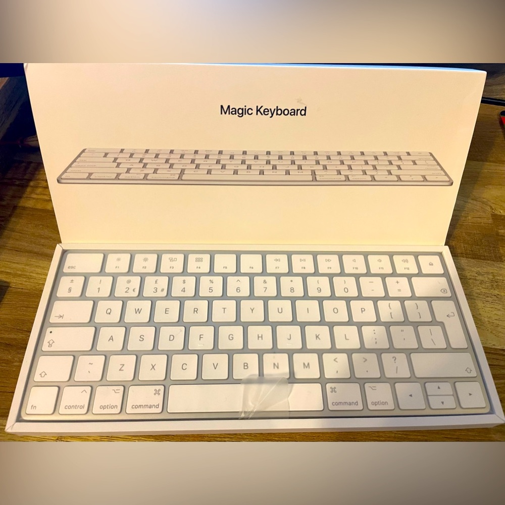 Apply Magic Keyboard-US English